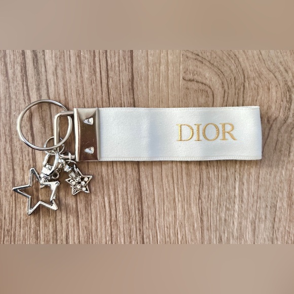 ✨ Christian Dior Keychain Gold + White Satin Ribbon Multi Star Bag Charm Keyfob - Picture 2 of 2
